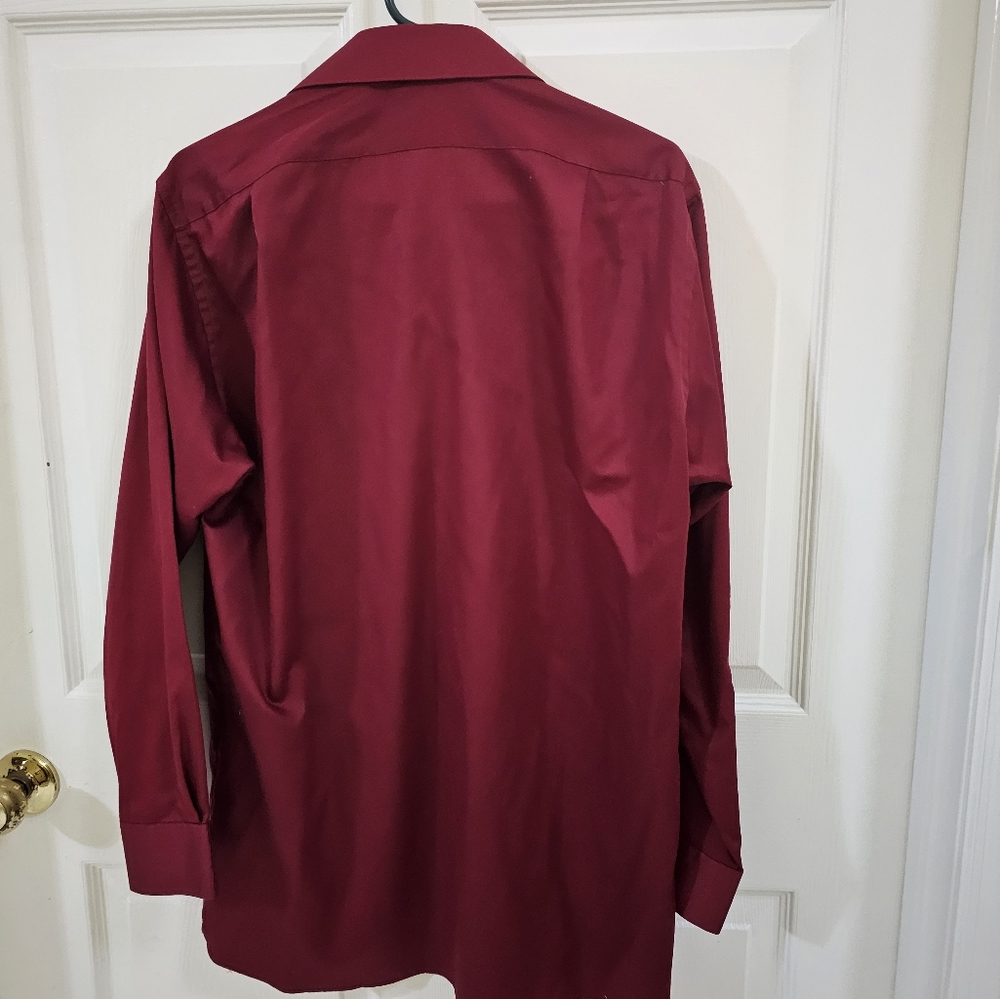 Van Heusen men's LS dress shirt